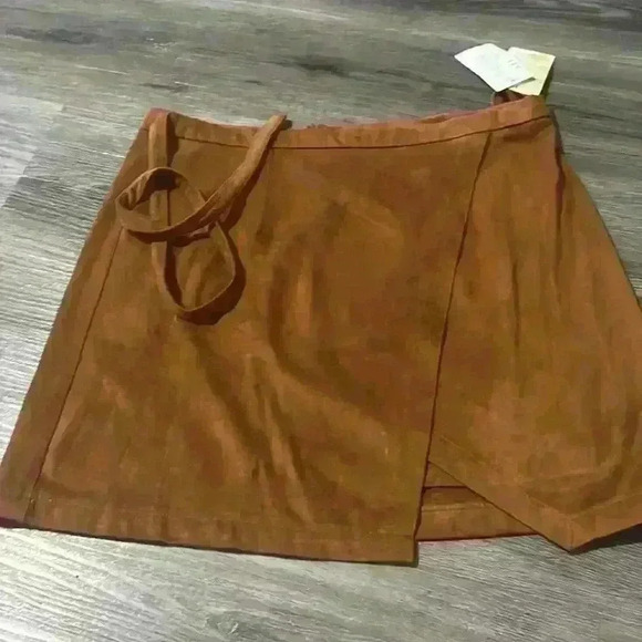 Living doll mini skirt - Picture 3 of 4